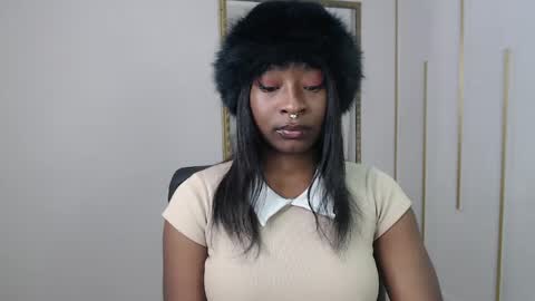 Nayaris 3 online show from April 25, 11:24 am