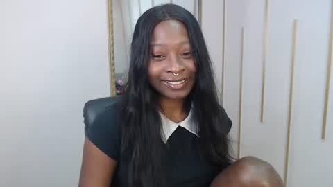 Snapshot of nayariskaya chatting on July 1, 3:45 pm Nayaris 3 online show from July 1, 3:45 pm