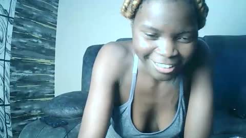 Snapshot of nayela_ chatting on March 7, 6:05 pm nayela_ online show from March 7, 6:05 pm
