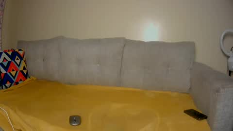 nayela_ online show from June 22, 1:19 pm