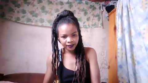 Nayla online show from June 10, 8:46 am