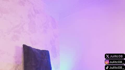 Juli  online show from January 20, 2:46 pm