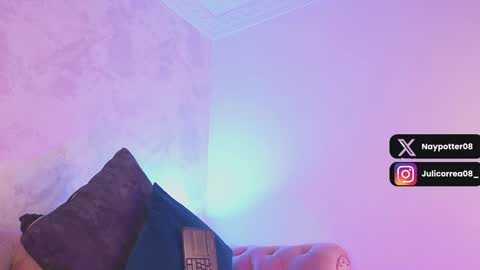 Juli  online show from February 1, 3:07 pm