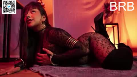 Nefertari online show from December 15, 11:25 am