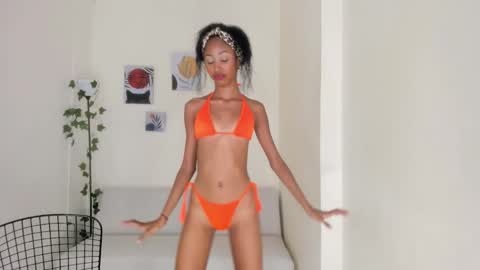 Snapshot of neary_ chatting on December 16, 12:21 pm NEARY online show from December 16, 12:21 pm