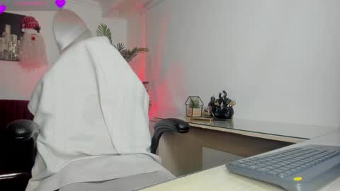 Hellen online show from January 17, 10:23 pm
