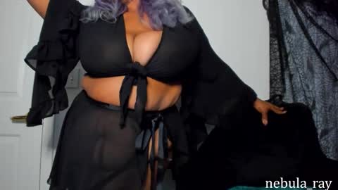 Snapshot of nebula_ray chatting on November 22, 4:33 am Nebula Ray online show from November 22, 4:33 am