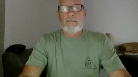 Snapshot of neckdown12 chatting on February 13, 9:00 pm neckdown12 online show from February 13, 9:00 pm