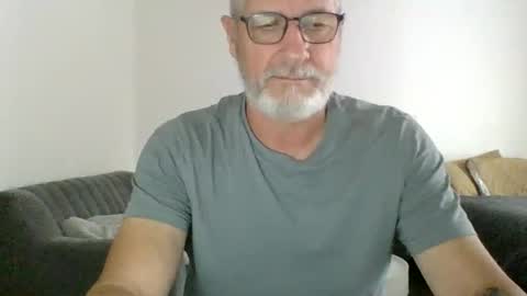 Snapshot of neckdown12 chatting on February 21, 9:49 pm neckdown12 online show from February 21, 9:49 pm