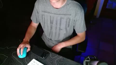 Snapshot of needanap00 chatting on March 25, 6:41 am tootired online show from March 25, 6:41 am