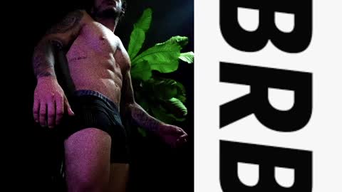 Snapshot of neeii chatting on January 8, 10:15 am Nei turn green online show from January 8, 10:15 am