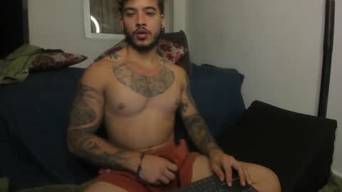 Snapshot of neeii chatting on January 20, 9:24 am Nei turn green online show from January 20, 9:24 am