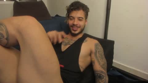 Snapshot of neeii chatting on January 24, 3:43 am Nei turn green online show from January 24, 3:43 am