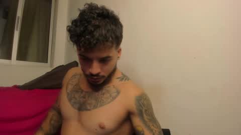 Snapshot of neeii chatting on March 1, 4:15 am Nei turn green online show from March 1, 4:15 am