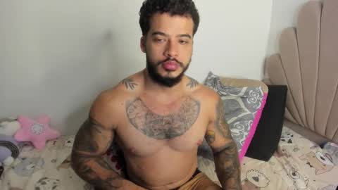 Snapshot of neeii chatting on September 13, 9:20 am Nei turn green online show from September 13, 9:20 am