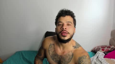 Snapshot of neeii chatting on September 16, 7:26 pm Nei turn green online show from September 16, 7:26 pm