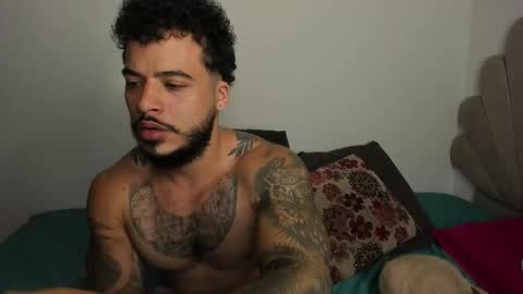 Snapshot of neeii chatting on September 18, 2:57 am Nei turn green online show from September 18, 2:57 am