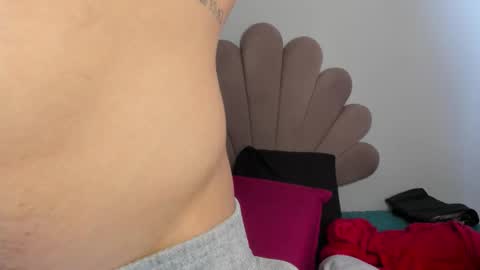 Snapshot of neeii chatting on September 26, 3:05 pm Nei turn green online show from September 26, 3:05 pm