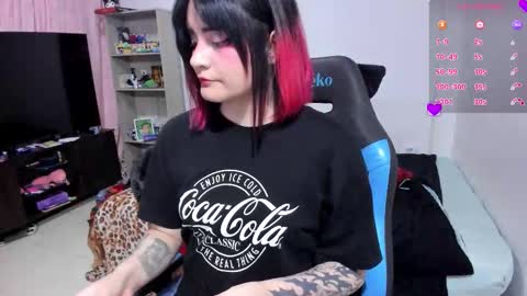 Geek Nicole    im Neeko UwU online show from November 23, 1:38 am