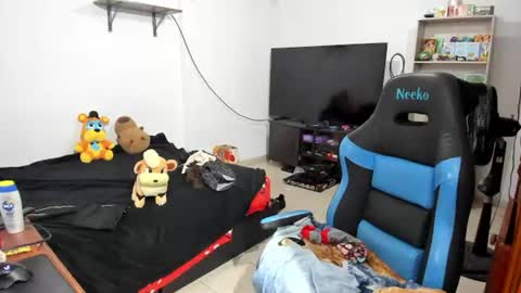 Geek Nicole    im Neeko UwU online show from July 8, 11:37 am