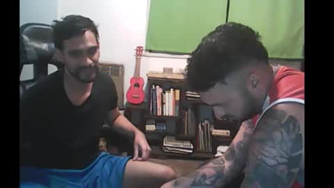 Nek y Ema online show from December 16, 2:49 am