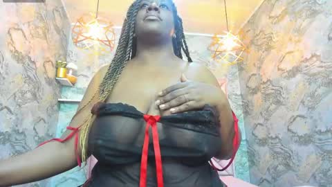 Snapshot of neffertiry_ebonny chatting on May 13, 6:16 pm Nefer online show from May 13, 6:16 pm