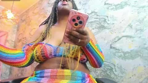 Snapshot of neffertiry_ebonny chatting on May 16, 5:23 pm Nefer online show from May 16, 5:23 pm