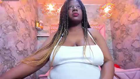 Snapshot of neffertiry_ebonny chatting on June 14, 8:27 am Nefer online show from June 14, 8:27 am