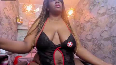 Snapshot of neffertiry_ebonny chatting on June 20, 10:34 pm Nefer online show from June 20, 10:34 pm