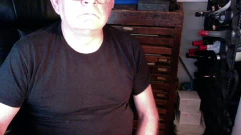Snapshot of negnilret62 chatting on July 25, 11:13 pm negnilret62 online show from July 25, 11:13 pm