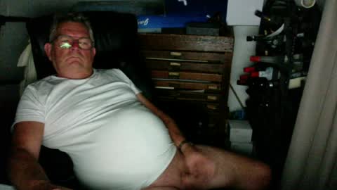 Snapshot of negnilret62 chatting on July 26, 10:05 pm negnilret62 online show from July 26, 10:05 pm