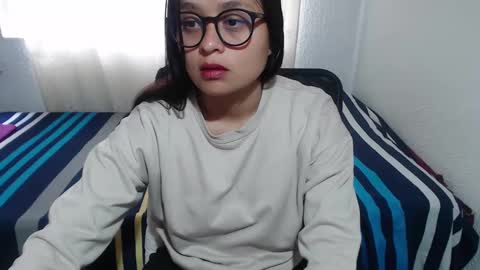 Zoe online show from September 14, 5:01 pm