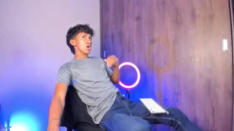 Snapshot of neitan_miller chatting on February 26, 7:07 am neitan online show from February 26, 7:07 am