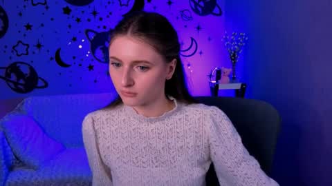 Snapshot of nekky_mouse chatting on May 23, 9:24 am Meow online show from May 23, 9:24 am