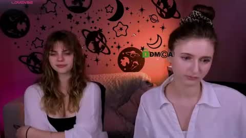 Snapshot of nekky_mouse chatting on June 16, 9:23 am Meow online show from June 16, 9:23 am
