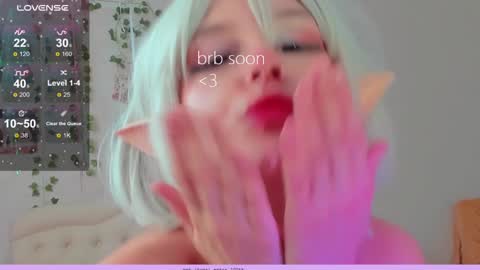 Snapshot of neko_kitsune chatting on December 12, 4:21 pm neko_kitsune online show from December 12, 4:21 pm