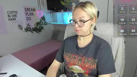 Snapshot of neko_sora chatting on March 14, 7:36 am Kate online show from March 14, 7:36 am