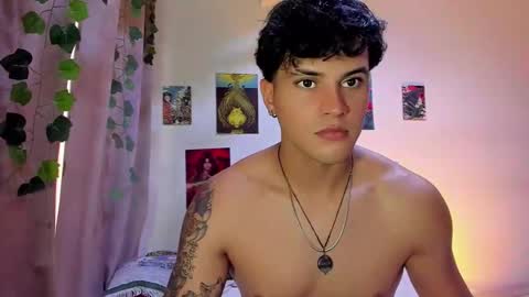 Snapshot of nekoboy01 chatting on December 10, 9:11 pm Nekoboy online show from December 10, 9:11 pm