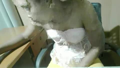 Snapshot of nelia_84 chatting on May 3, 3:40 pm nelia_84 online show from May 3, 3:40 pm