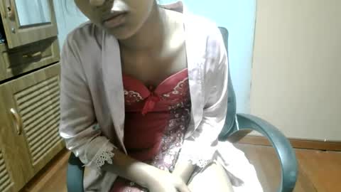 Snapshot of nelia_84 chatting on July 28, 6:20 pm nelia_84 online show from July 28, 6:20 pm