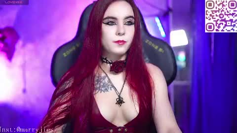 Snapshot of nelle_ chatting on July 3, 4:57 pm online show from July 3, 4:57 pm