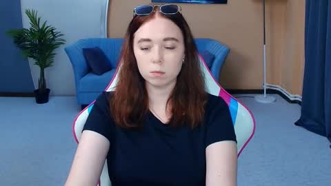 Snapshot of nelliemathers chatting on May 18, 7:52 pm Nelli online show from May 18, 7:52 pm