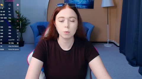 Snapshot of nelliemathers chatting on June 7, 7:39 pm Nelli online show from June 7, 7:39 pm