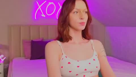 Snapshot of nelly_may chatting on July 18, 1:10 am Nelly online show from July 18, 1:10 am