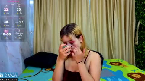 Snapshot of nena_cupcake_ chatting on May 25, 11:05 am Salome Nena cupcake online show from May 25, 11:05 am
