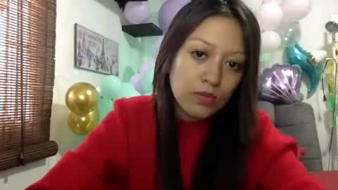 Snapshot of nena_lov chatting on June 18, 7:07 pm Star online show from June 18, 7:07 pm