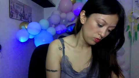 Snapshot of nena_lov chatting on July 7, 11:31 pm Star online show from July 7, 11:31 pm