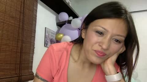 Snapshot of nena_lov chatting on July 14, 11:43 pm Star online show from July 14, 11:43 pm