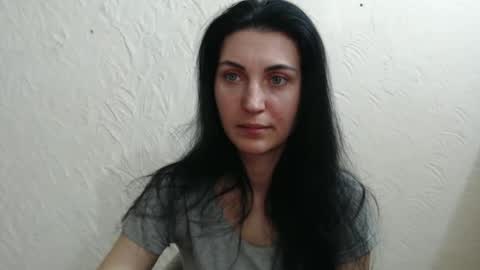 Snapshot of nensyfay_ chatting on January 3, 7:18 pm Nensy online show from January 3, 7:18 pm