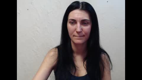 Snapshot of nensyfay_ chatting on February 19, 2:23 pm Nensy online show from February 19, 2:23 pm